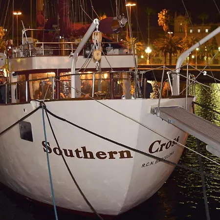 Bådhotel Southern Cross *